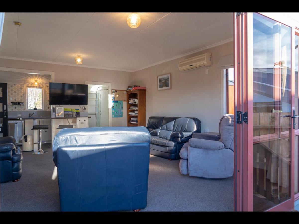 Te Anau Holiday Home - Free Wifi - Free Bikes & Kayaks - Short Walk To Lake & Town - Top Views 外观 照片